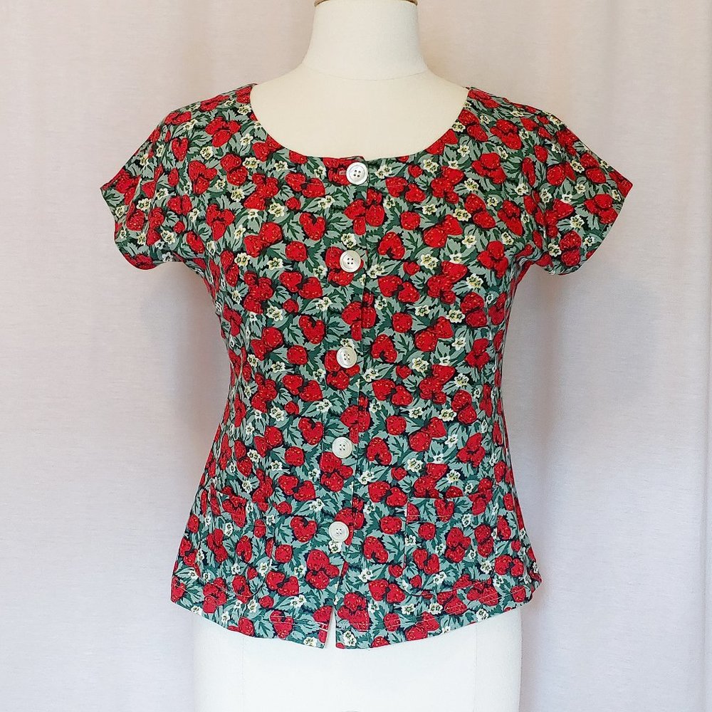 Esprit vintage Cap Sleeve button Front Top